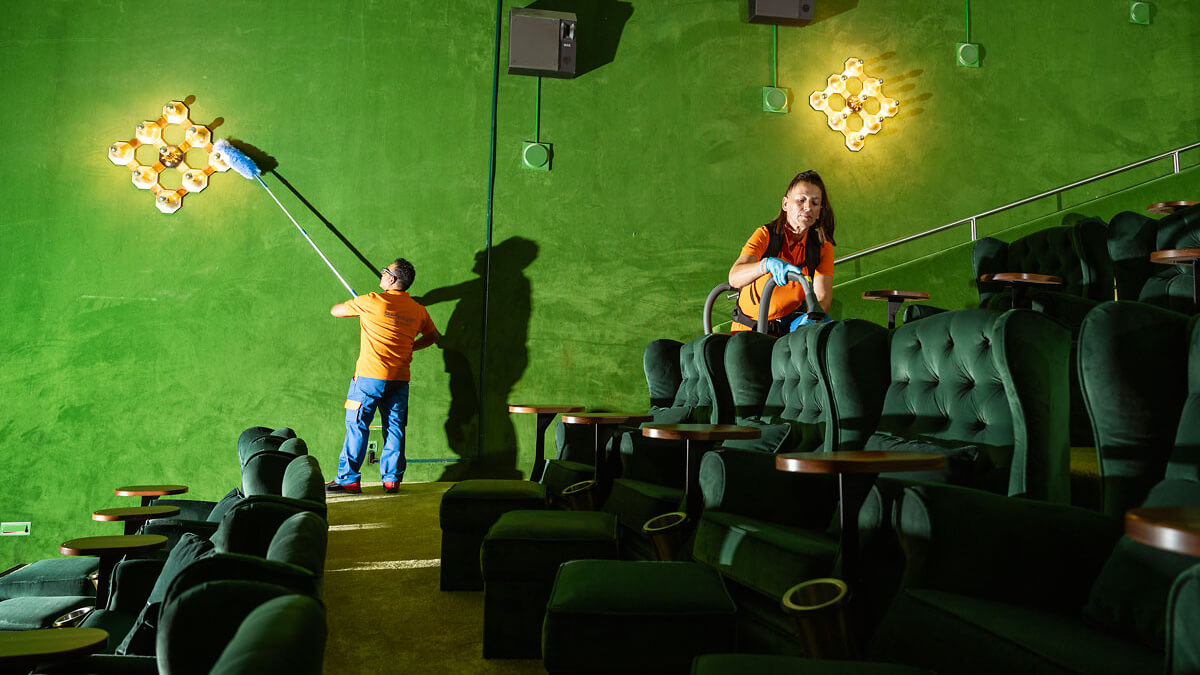 Pr&auml;zise Reinigung ins ins letzte Detail