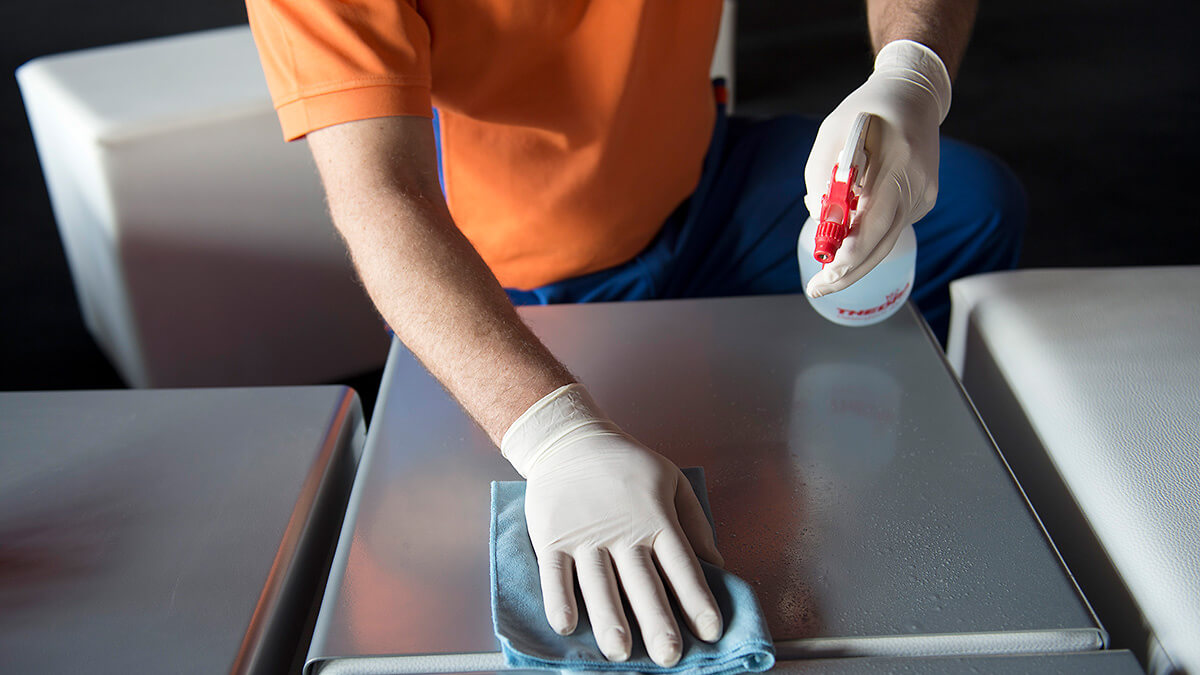 Unterhaltsreinigung Oberflächen