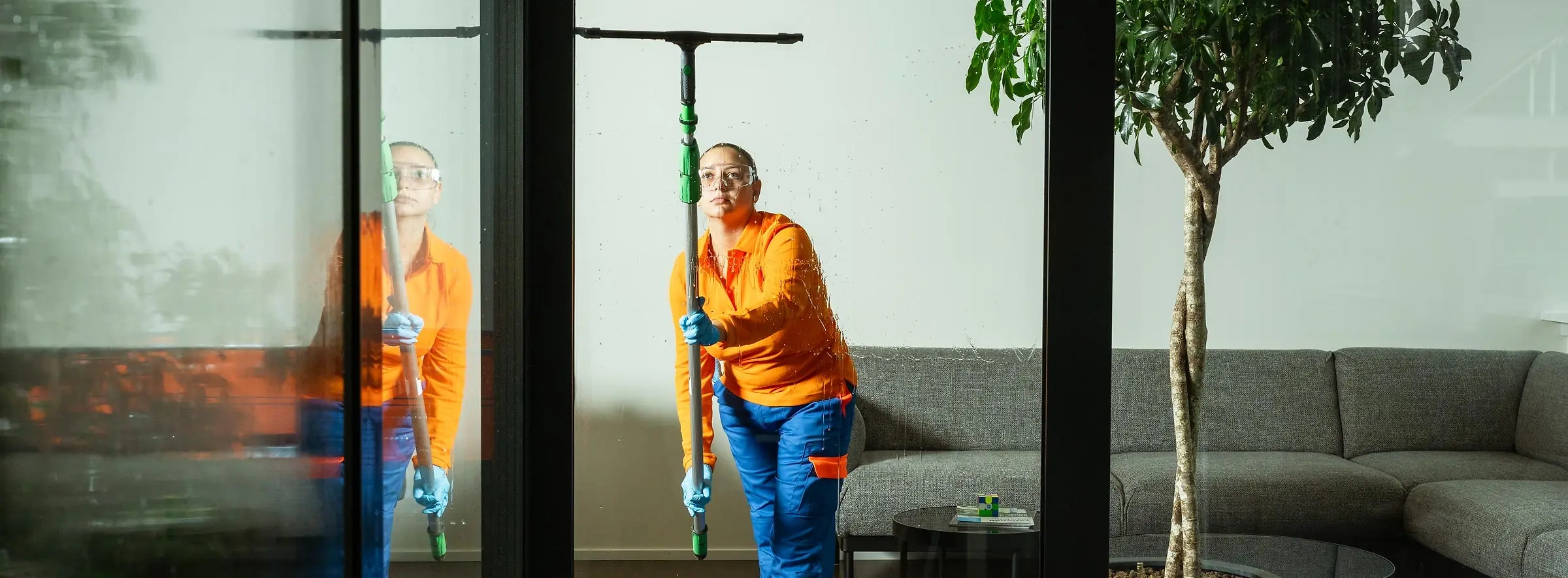 Fensterreinigung Geb&auml;udereinigung P. Sonderegger AG